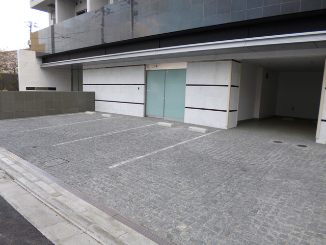 リヴシティ王子弐番館の駐車場|駐車場です☆