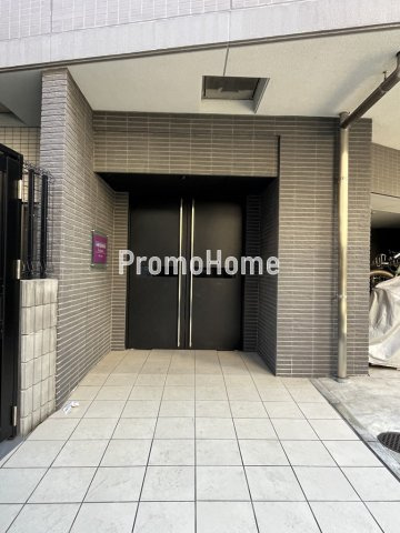 エスレジデンス蔵前のエントランス