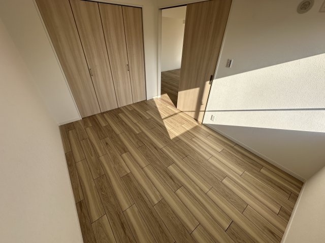 アーベイン朝霞マインプレイスの洋室