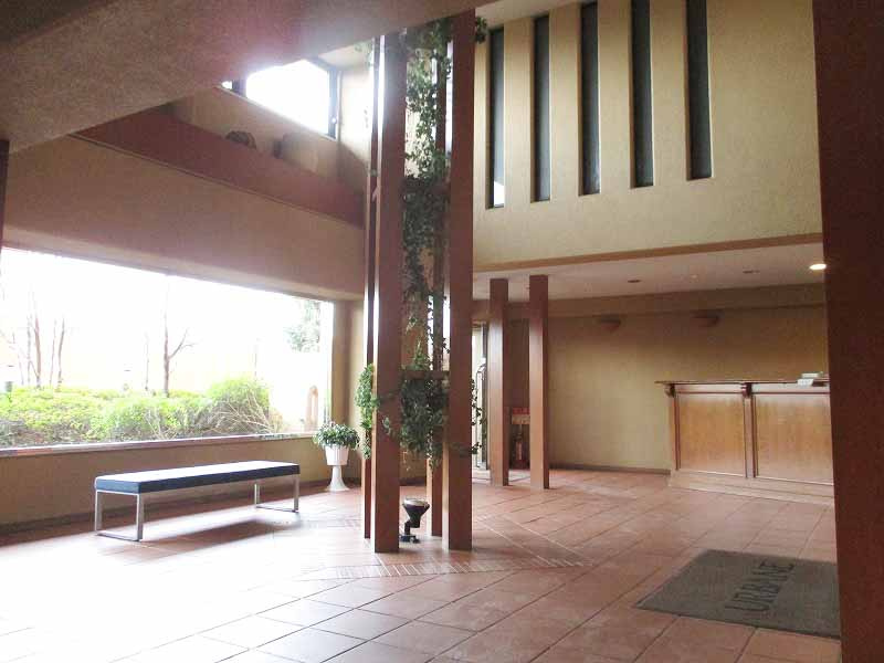 アーベイン朝霞マインプレイスのエントランス