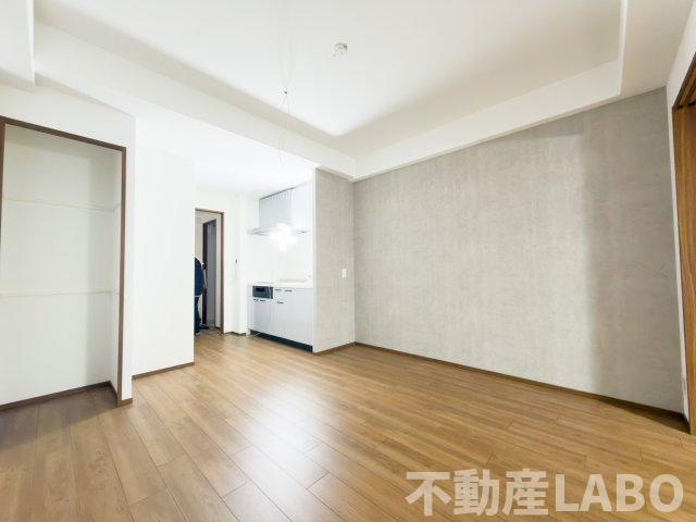 トーシンイーストビルの居間・リビング