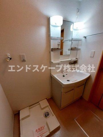 コンフォール　ベル・ウッドの独立洗面台|高崎、前橋のお部屋探しはエンドスケープまで！お客様の理想お聞かせ下さい♪