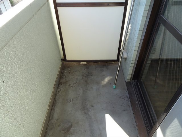 クリスタル東松原のバルコニー