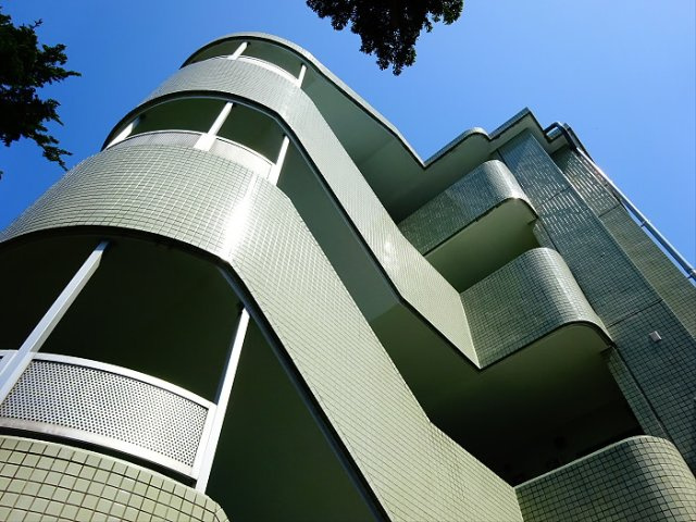 クリスタル東松原