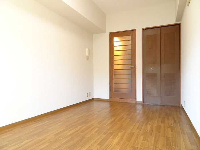 クリスタル東松原の居間・リビング