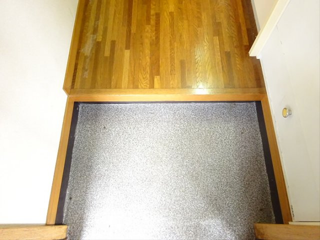 小幡マンションの玄関