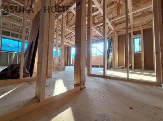 南区六ッ川２丁目の内装|建築中の建物内部の様子です。完成間近です。