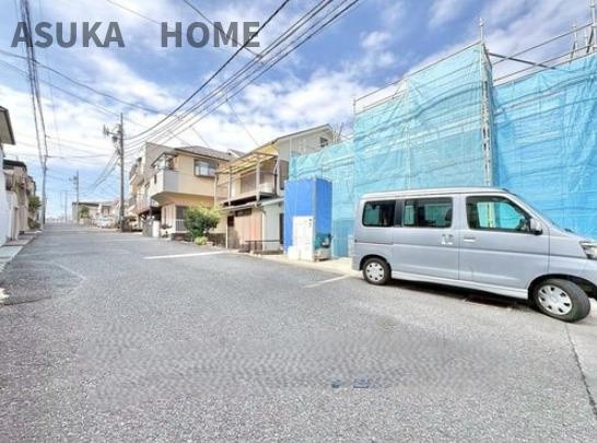 南区六ッ川２丁目の前面道路含む現地写真|前面道路の様子になります。６ｍ以上の広い前面道路になりますので、駐車もしやすそうです。