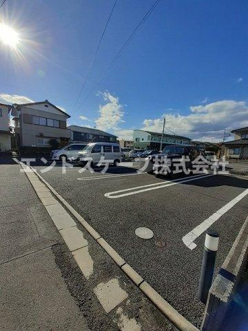 グレイス・コッティの駐車場|高崎、前橋のお部屋探しはエンドスケープまで！お客様の理想お聞かせ下さい♪
