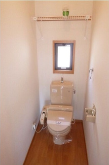 【トイレ】 | ファミーユまつばら　(ペット仕様)