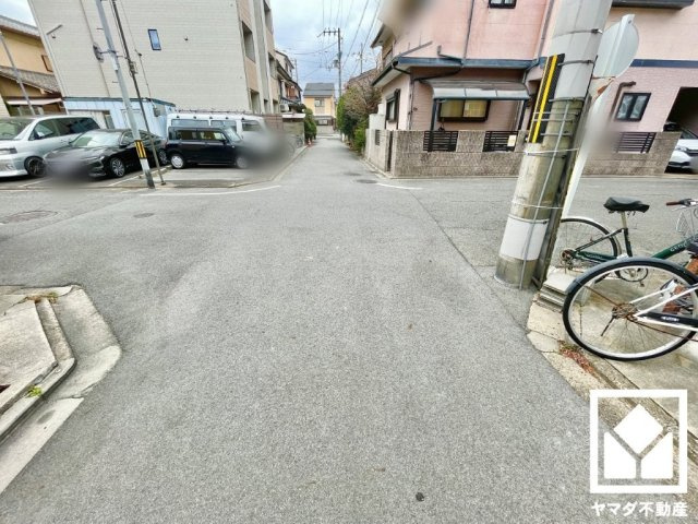 伏見区深草池ノ内町の前面道路含む現地写真