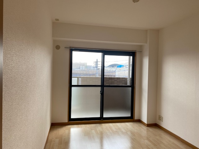 春日部市南１丁目の賃貸マンションの洋室