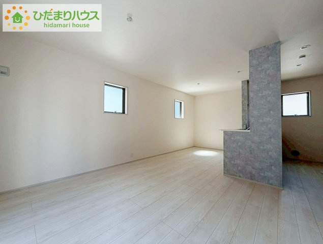 いわき市平南白土２期　新築戸建　4号棟の居間・リビング|お子様が元気に遊べる広々としたリビングです。