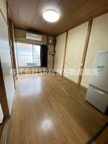 菱江1丁目中古戸建の洋室|リフォームプランなら弊社にお任せ！
資金面・オシャレな雰囲気・スタンダード
あなたの希望を叶えます！
