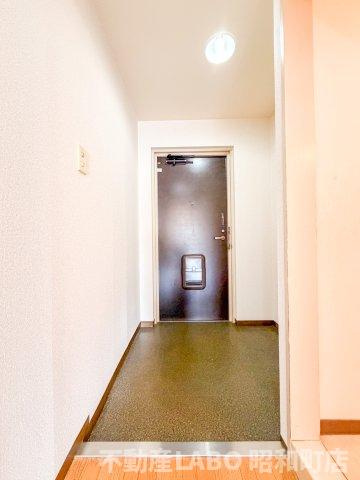 シャトークレールの玄関