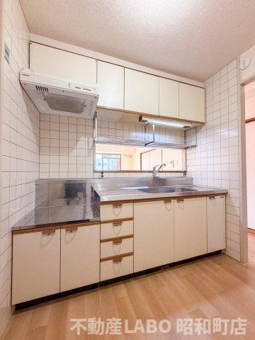 シャトークレールのキッチン