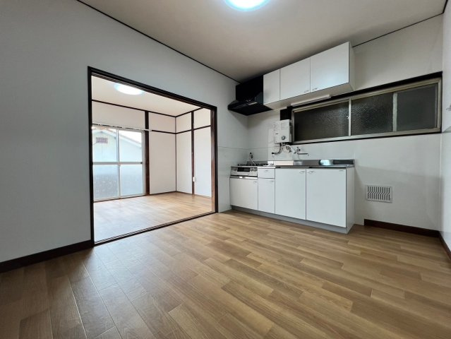 東垂水２丁目貸家の居間・リビング