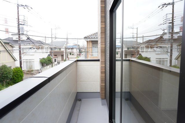 越谷市宮本町3丁目 新築分譲住宅のバルコニー