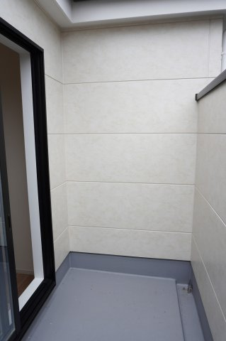 越谷市宮本町3丁目 新築分譲住宅のバルコニー