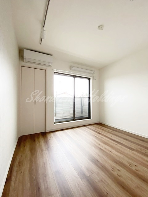 平塚市袖ケ浜のアパートの居間・リビング