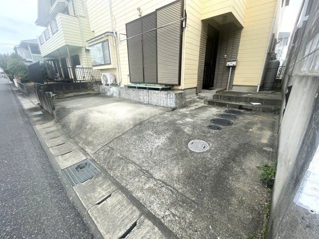 藤井邸の駐車場