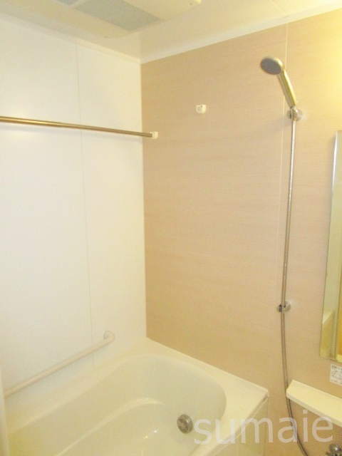 ロイヤルパークス新田の浴室|バスタブです☆