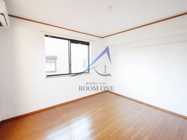 メゾン・ド・ソレイユのその他