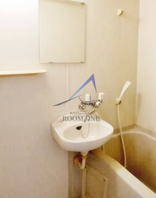 メゾン・ド・ソレイユの洗面所|洗面台です。