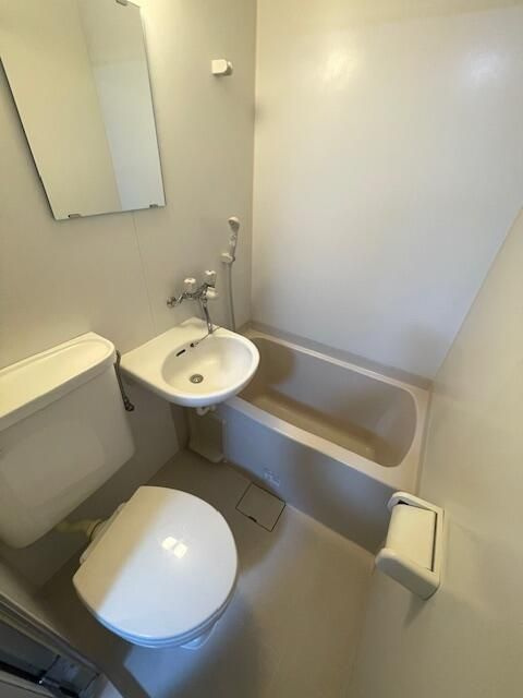 ホーキョハウスの浴室