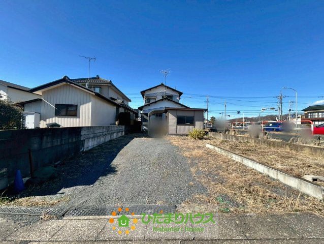 幸手市北3丁目　中古一戸建ての駐車場