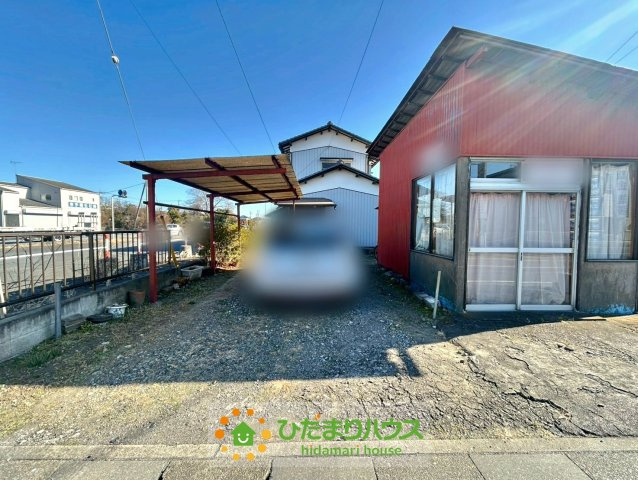 幸手市北3丁目　中古一戸建ての駐車場