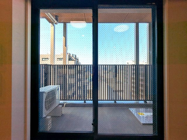 THE LIONS forsia文京湯島の設備|14F眺望、防音性・防犯性・遮熱効果の高いペアサッシの窓です