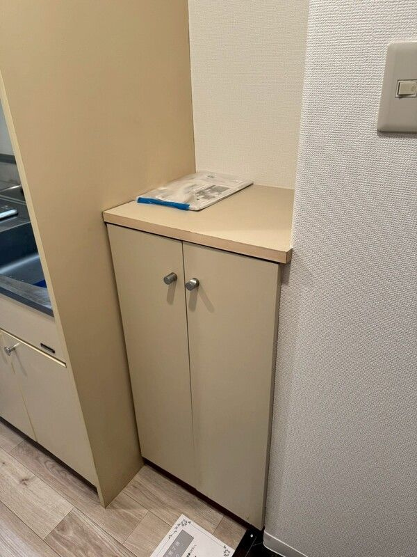 ロジマン御苑の玄関