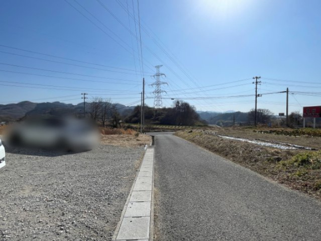 中古戸建・中古住宅　三春町大字斎藤　中妻小学校・三春中学校の前面道路含む現地写真|敷地出入り口。