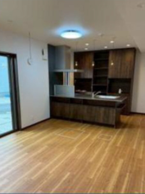 碧南市六軒町１丁目の居間・リビング