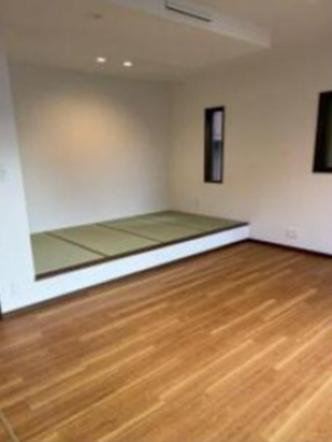 碧南市六軒町の居間・リビング