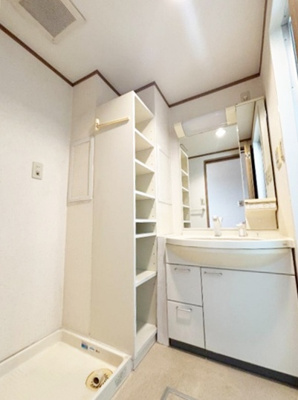 【独立洗面台】 | ラ・ヴェール甲子園 | シャワー付き洗面台でお掃除もラクラク