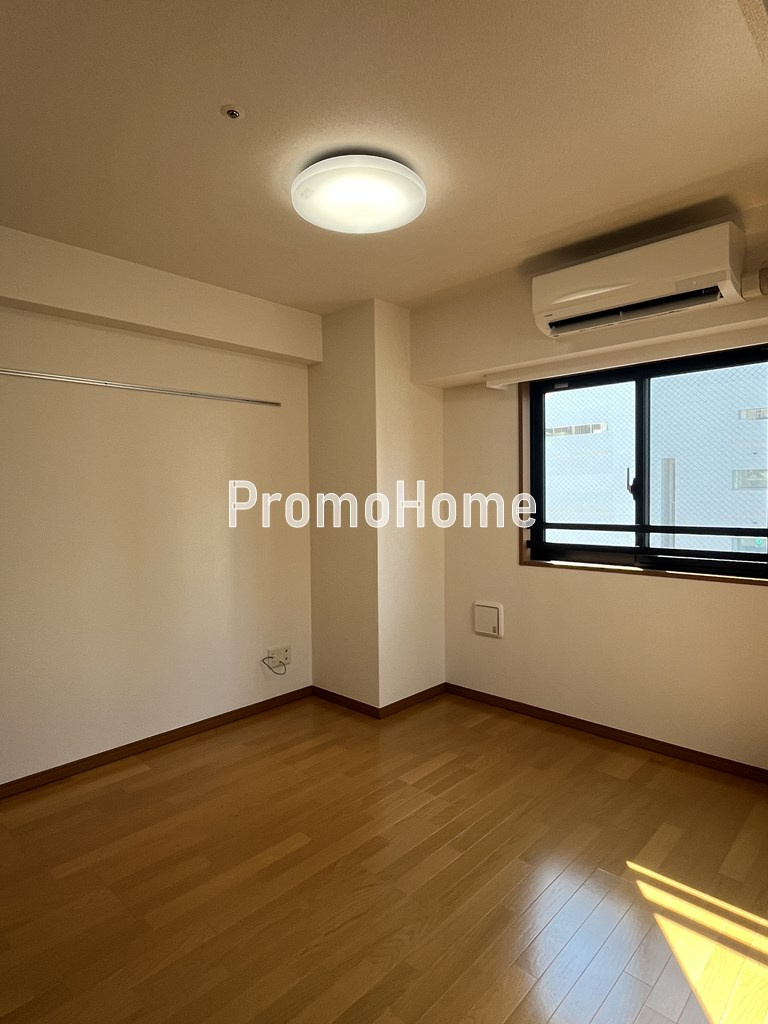 ドルチェ京橋壱番館の居間・リビング