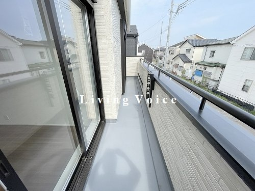【仲介手数料０円】平塚市河内2期　新築一戸建て　全6棟のバルコニー|平塚市河内2期　新築一戸建て　全6棟