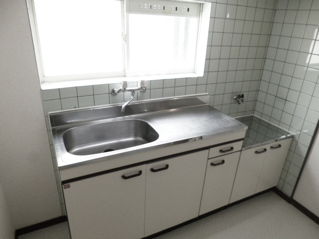 サンライズコーポのキッチン|２口ガスが設置可能なキッチンです★