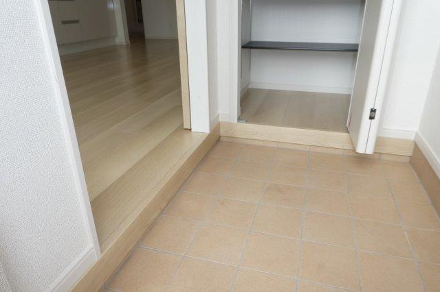 ラ・フレーズＦの玄関