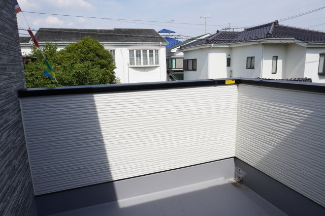 草加市苗塚町 新築分譲住宅のバルコニー