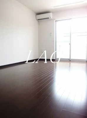 【居間・リビング】 | クロバーハイツＡ棟 | 洋室のお部屋です。