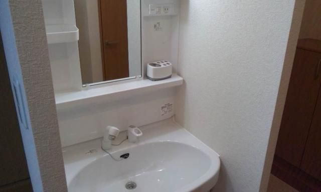 田中ビルの独立洗面台