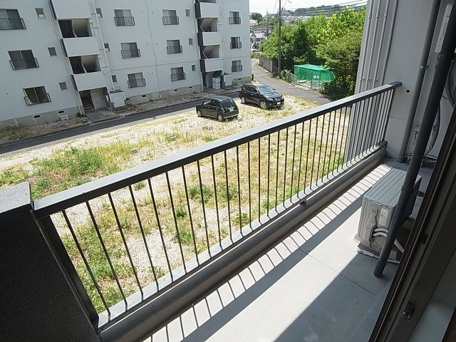 ドミールサニー緑町のバルコニー|日当たりの良いバルコニー