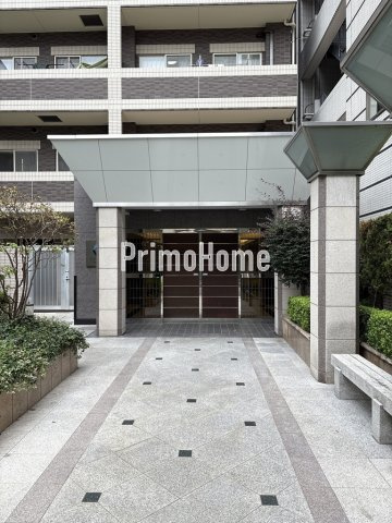 カスタリア浅草橋のエントランス