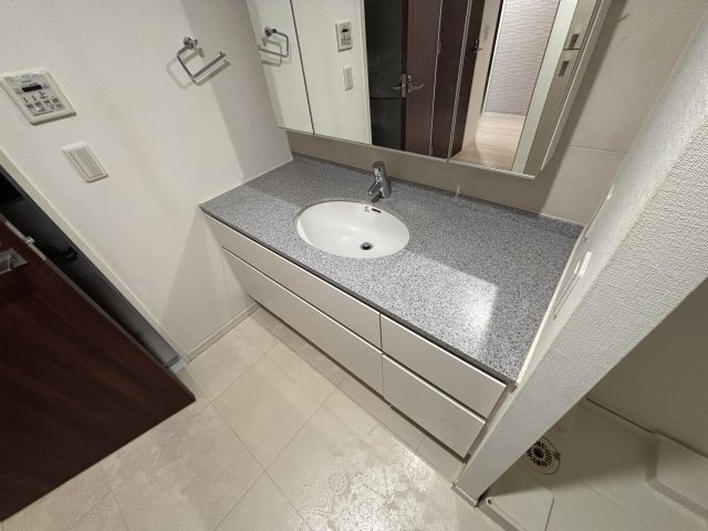 【独立洗面台】