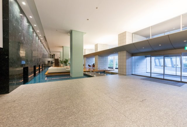 【エントランス】