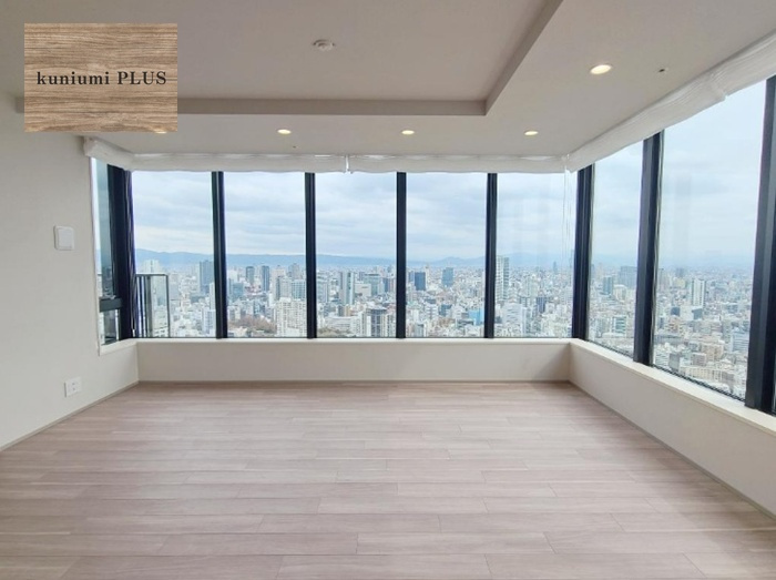 ザ・パークハウス中之島タワーの居間・リビング