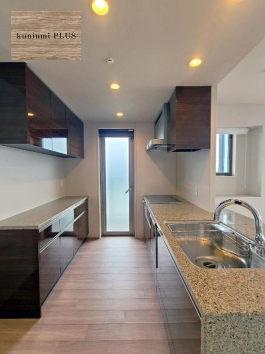 ザ・パークハウス中之島タワーのキッチン